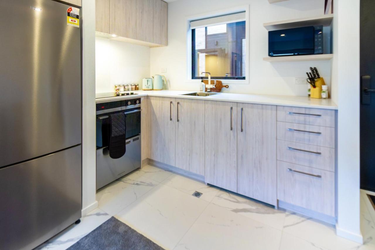 1 Bedroom 1 Bath, Executive Escape, Northlands Mall